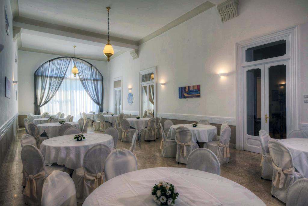 Hotel Vittoria Pompei Exterior foto