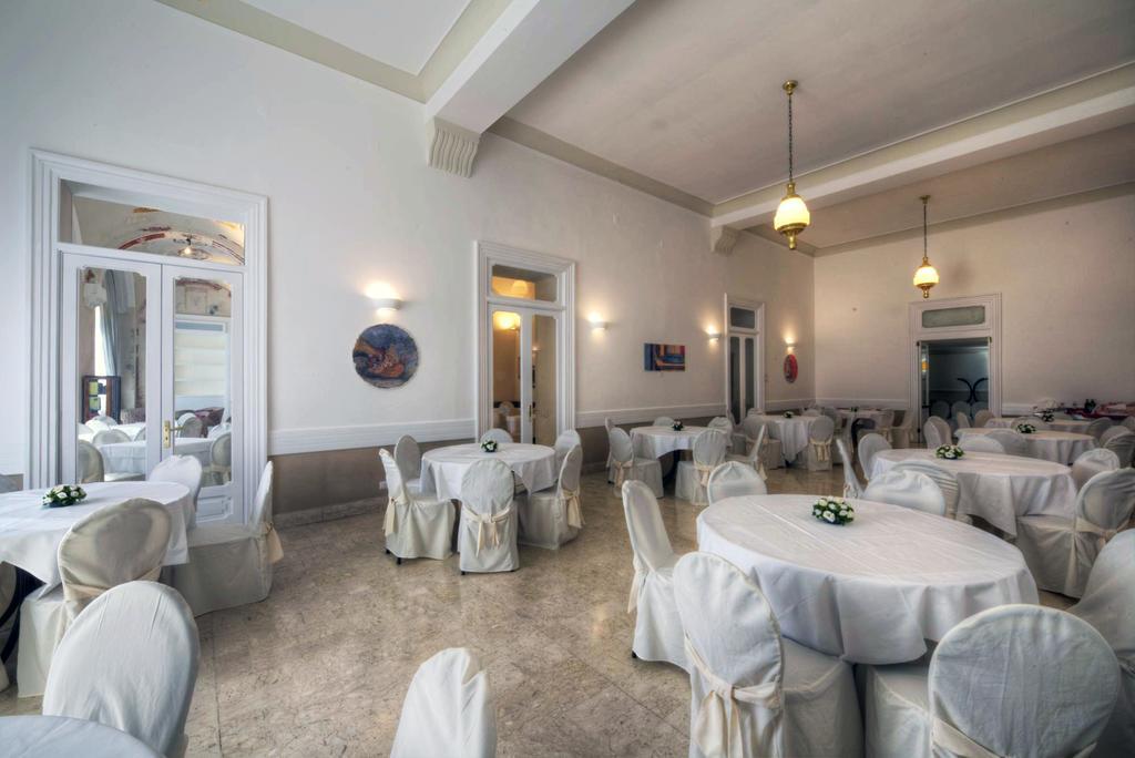 Hotel Vittoria Pompei Exterior foto